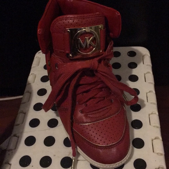 Michael Kors heeled tennis shoe - Picture 2 of 3